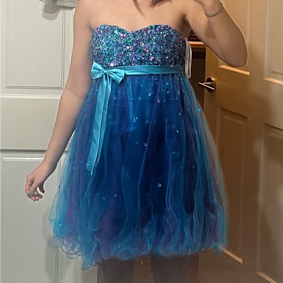 Hannah S Turquoise Multi Short Prom Dress - Picture 5 of 6